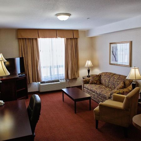 Peavine Inn & Suites High Prairie Екстер'єр фото